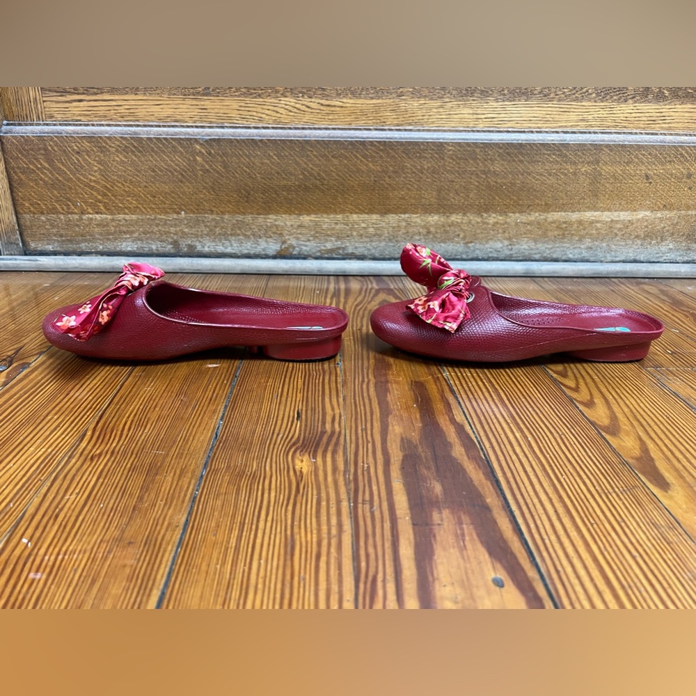 Okabashi Women’s Sandals - Picture 2 of 5